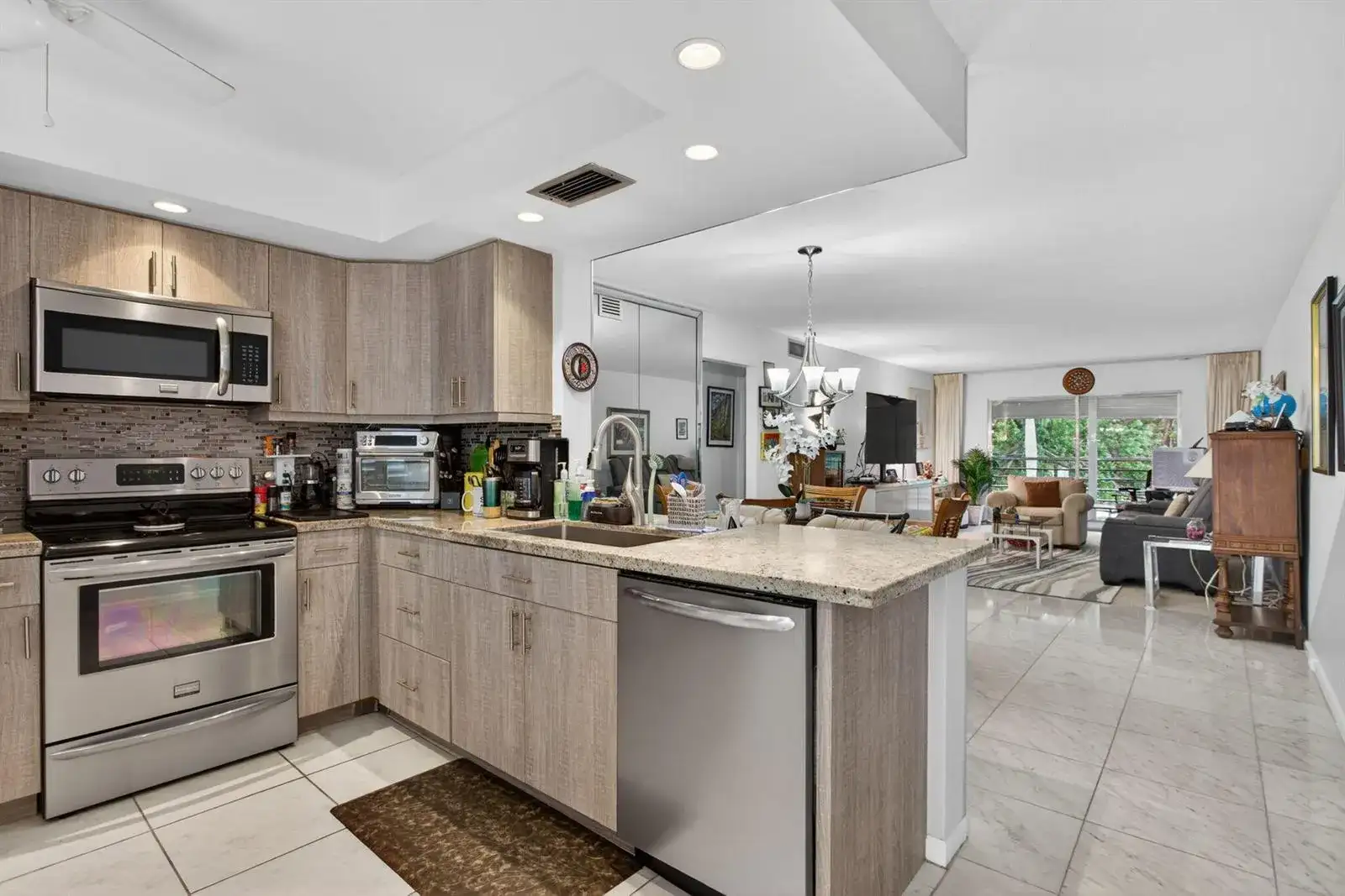 3002 Portofino Isle # E3, Coconut Creek FL 33066 photo 3