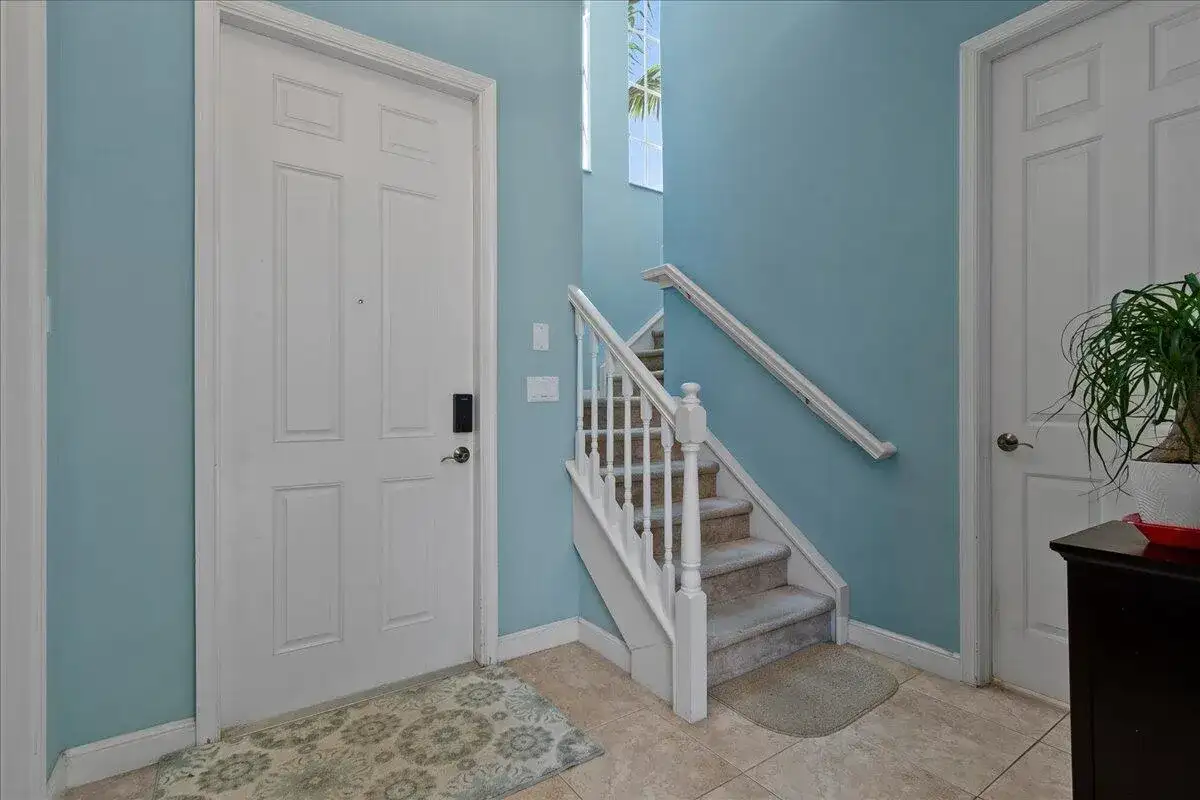 82 Stoney Drive, Palm Beach Gardens FL 33410 photo 2