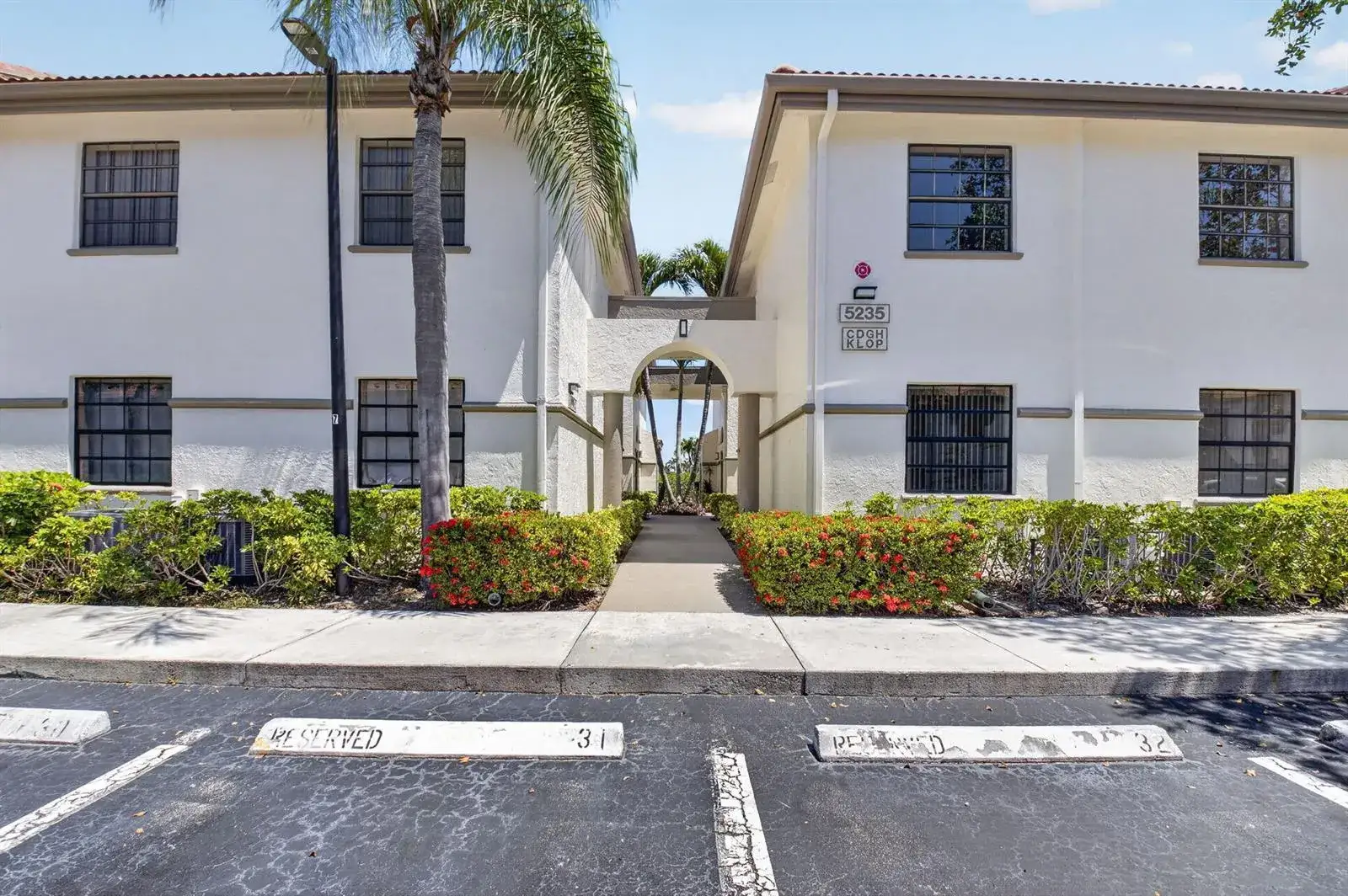 5235 Europa Drive Apt L, Boynton Beach FL 33437