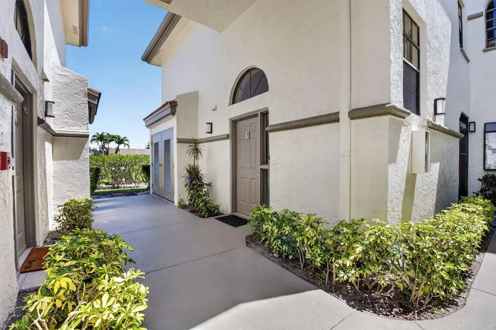 5235 Europa Drive Apt L, Boynton Beach FL 33437 photo 4