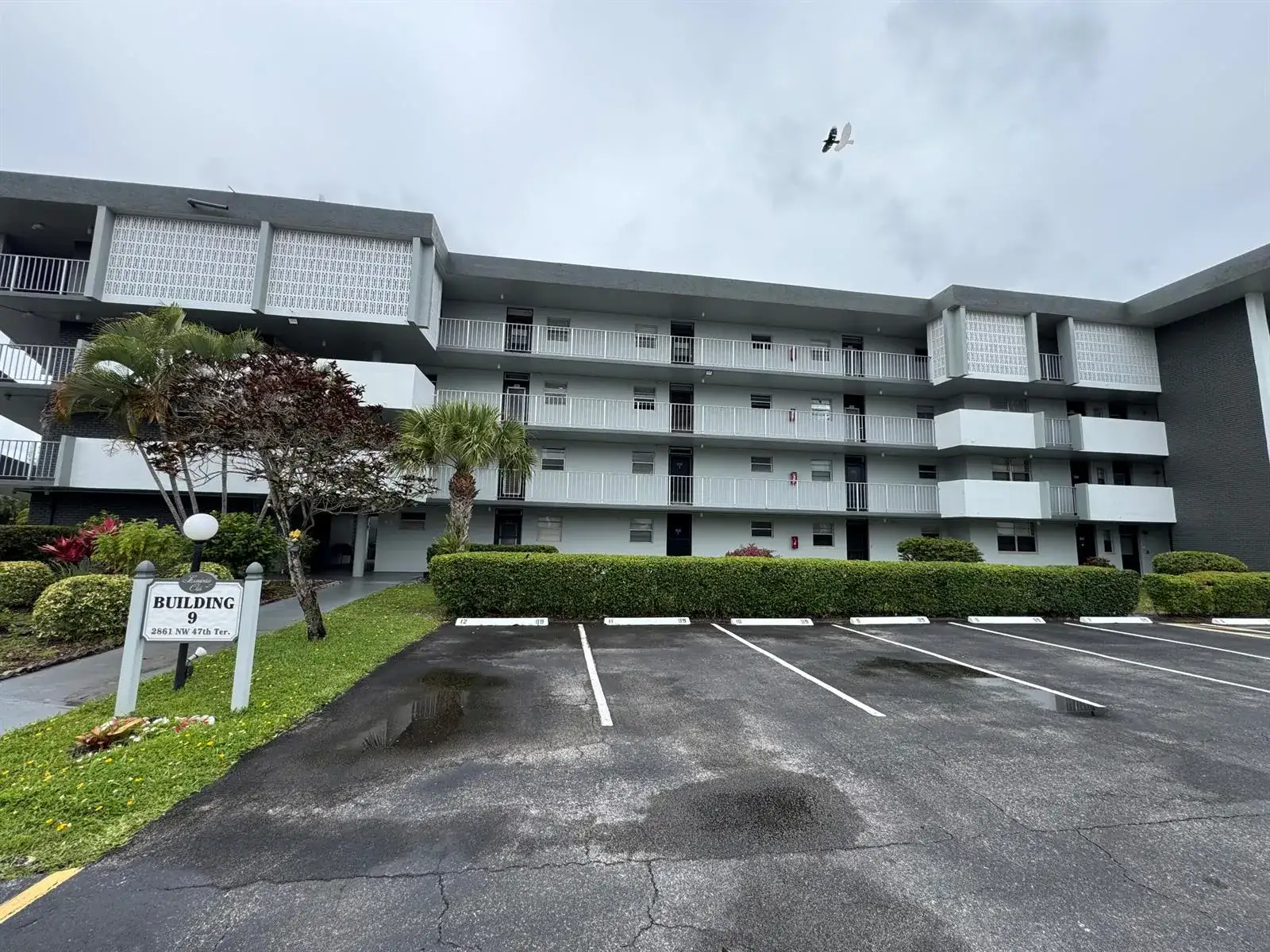 2861 NW 47th Terrace # 207b, Lauderdale Lakes FL 33313