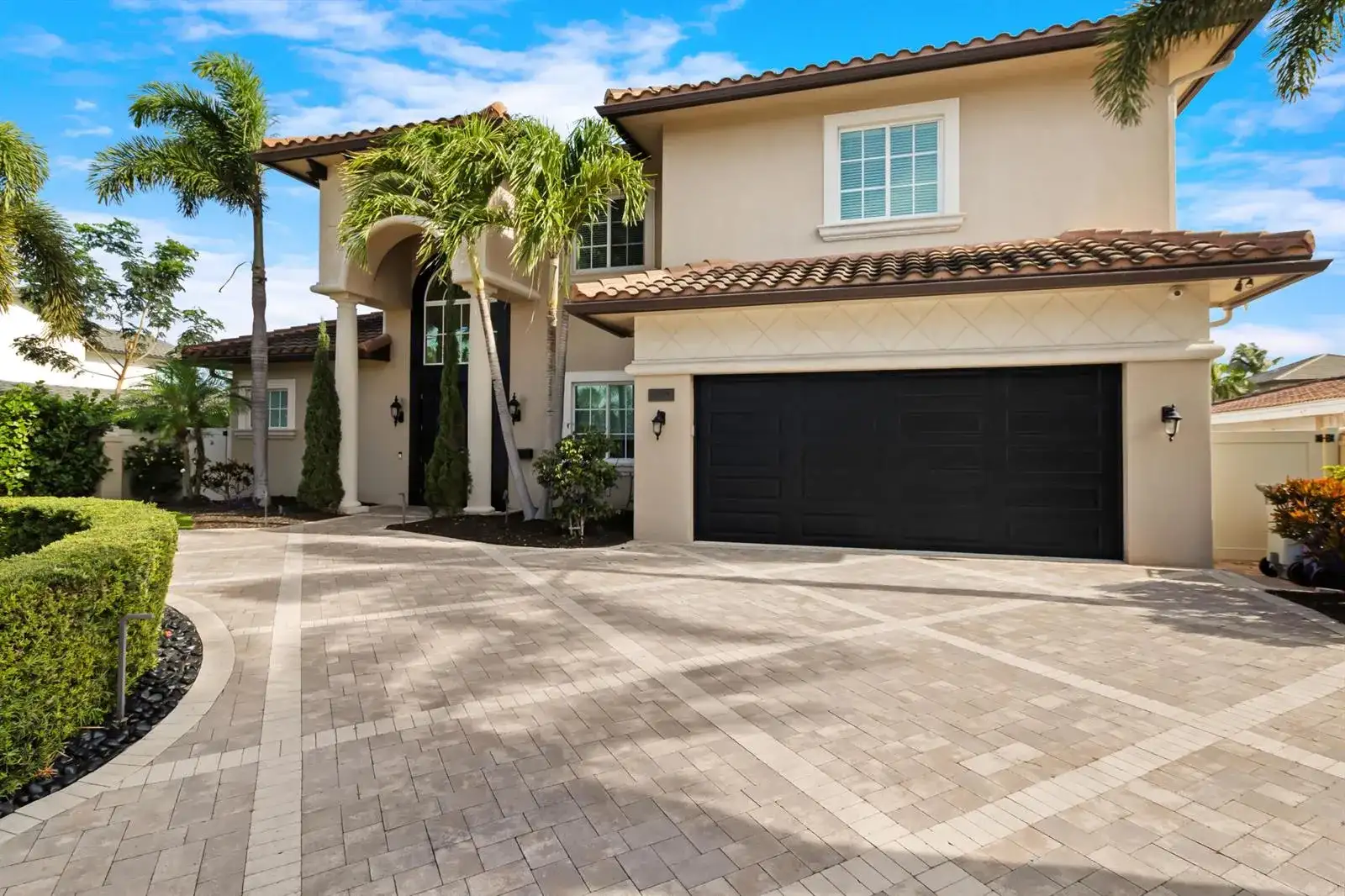 2461 SE 10th Street, Pompano Beach FL 33062 photo 2