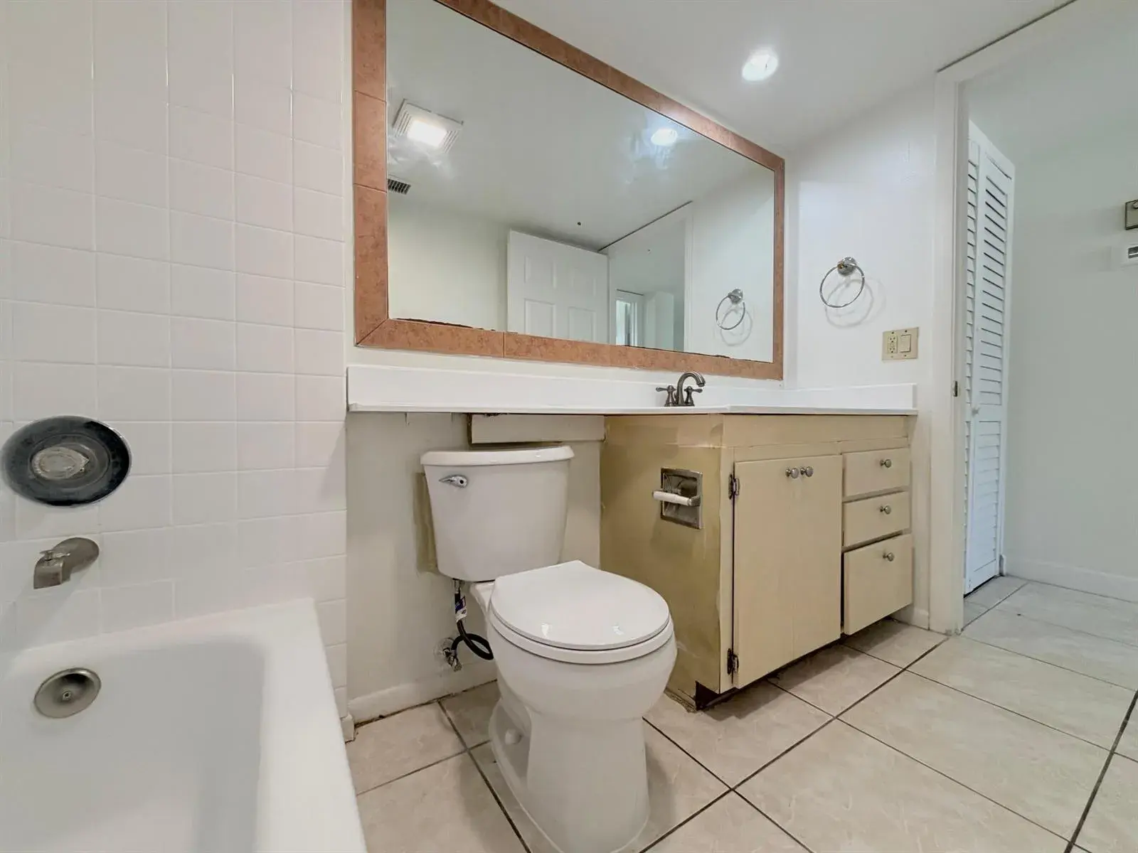3511 Village Boulevard Unit 103, West Palm Beach FL 33409