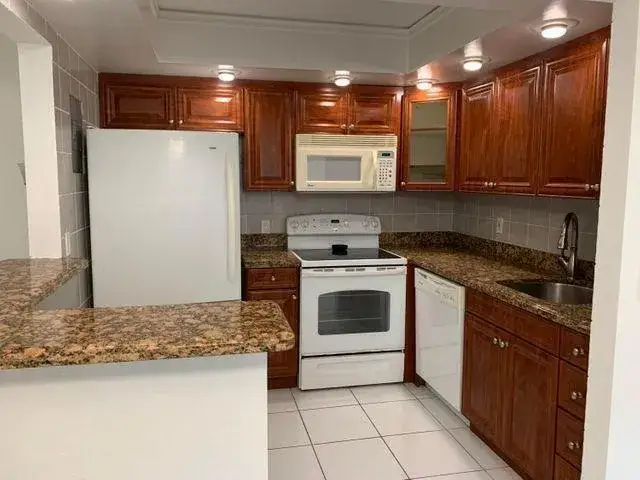 259 Saxony F # 259, Delray Beach FL 33446
