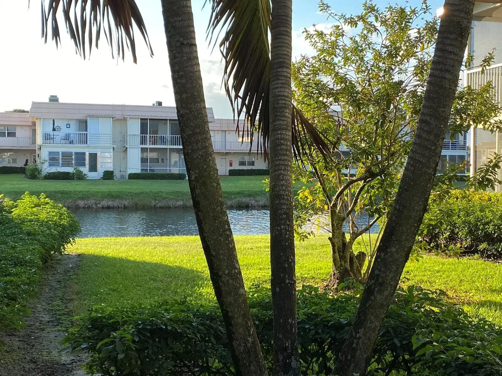 259 Saxony F # 259, Delray Beach FL 33446 photo 3