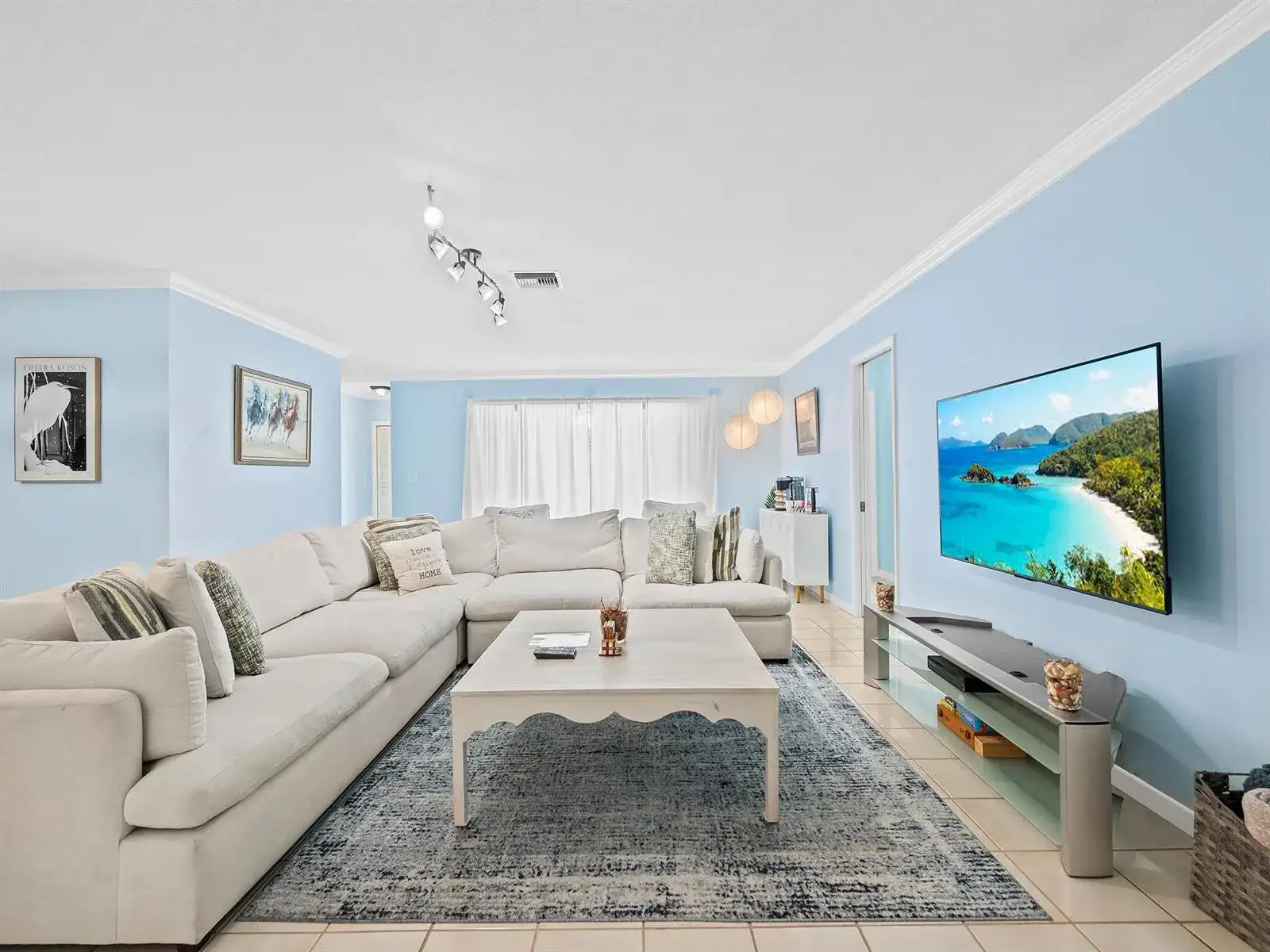 3240 Spanish River Drive, Lauderdale By The Sea FL 33062 photo 2