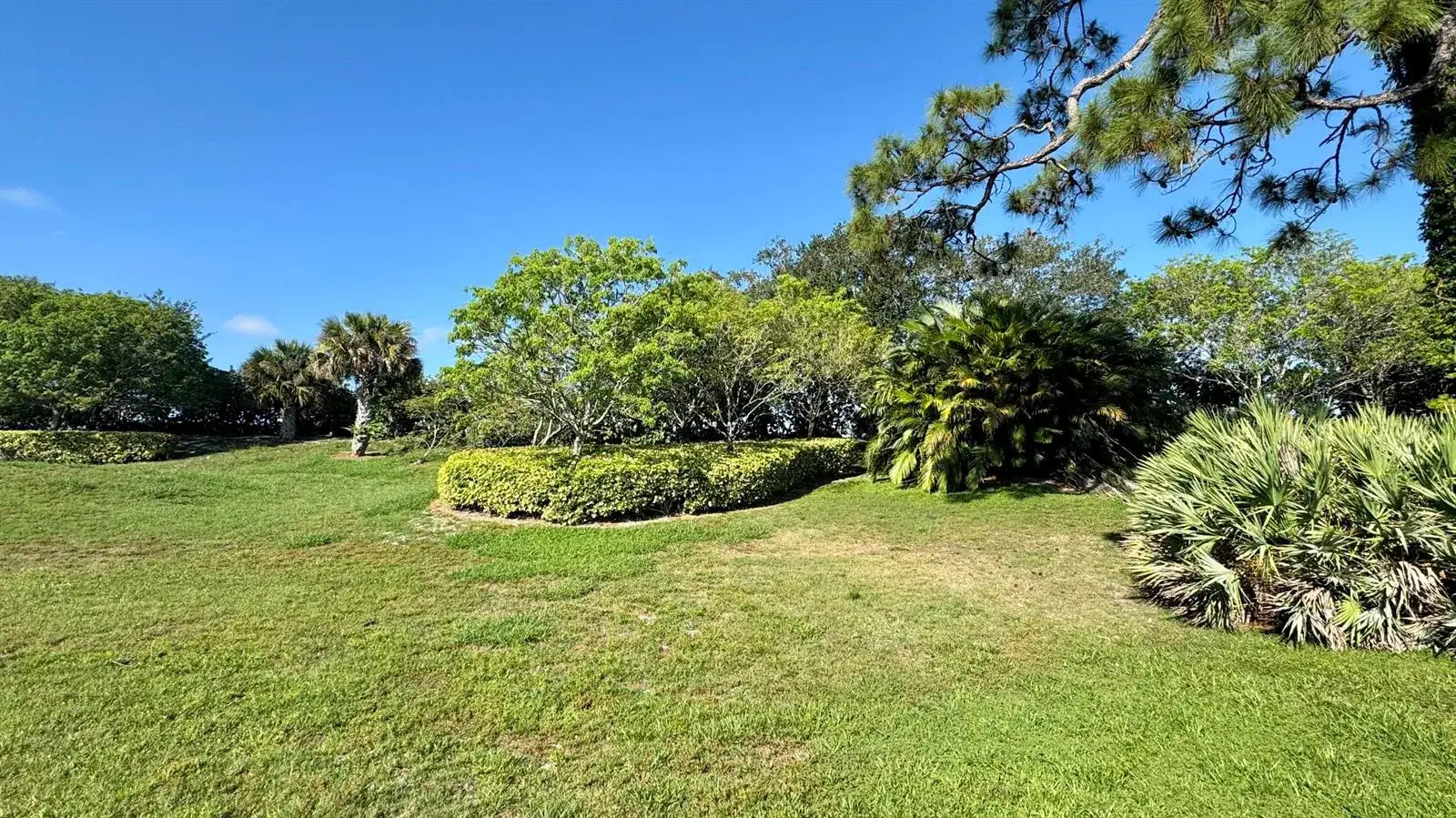 114 SE Via Verona, Port St. Lucie FL 34984 photo 3