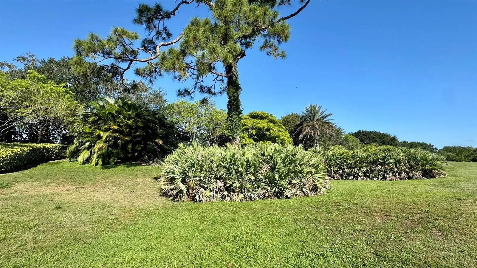 114 SE Via Verona, Port St. Lucie FL 34984 photo 4