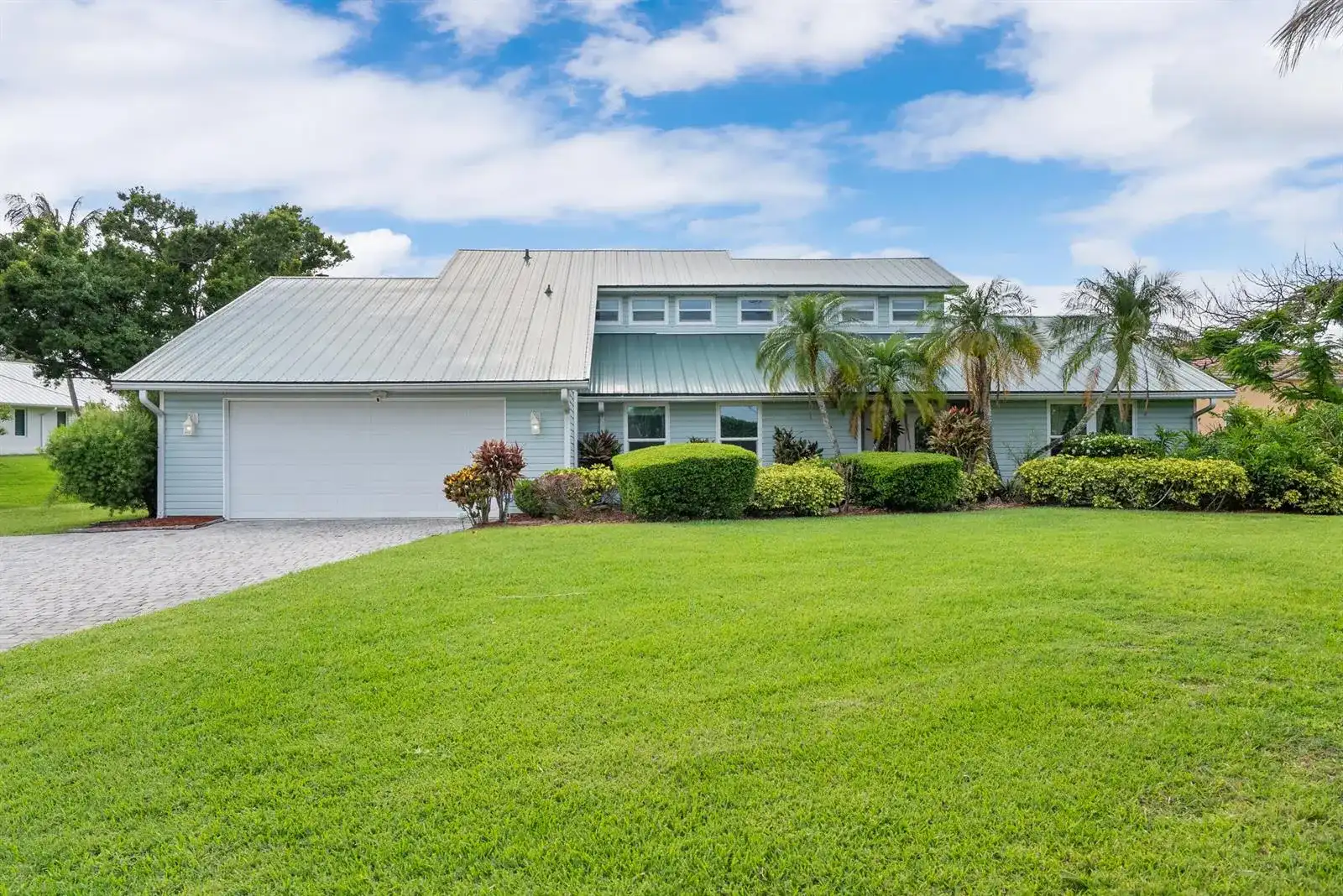 2415 NW Cove View, Stuart FL 34994