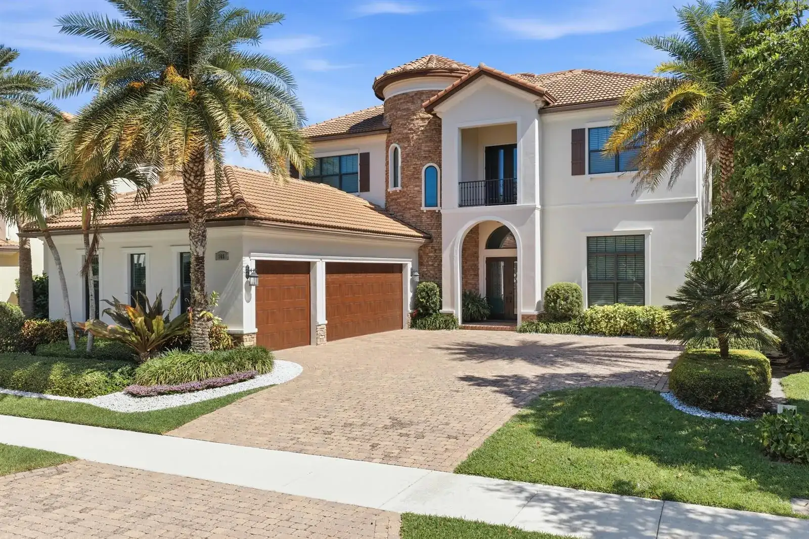 165 Gardenia Isle Drive, Palm Beach Gardens FL 33418 photo 2