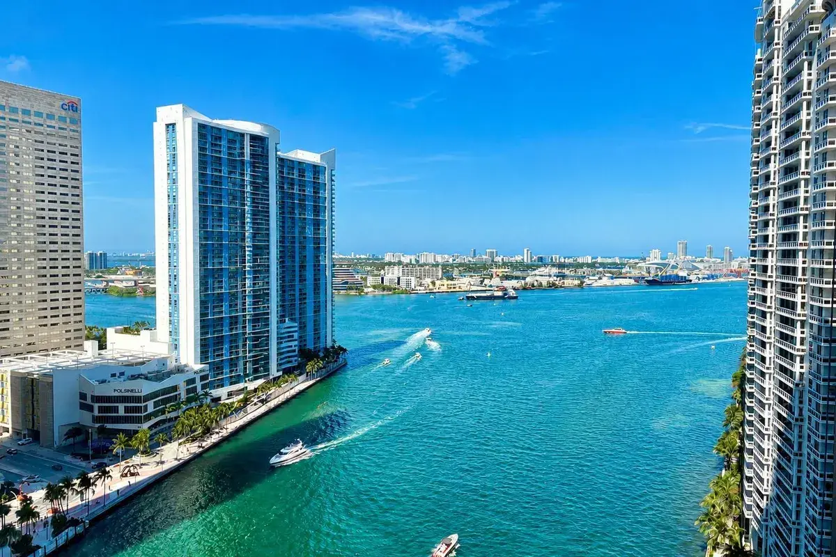 465 Brickell Avenue # 2302, Miami FL 33131