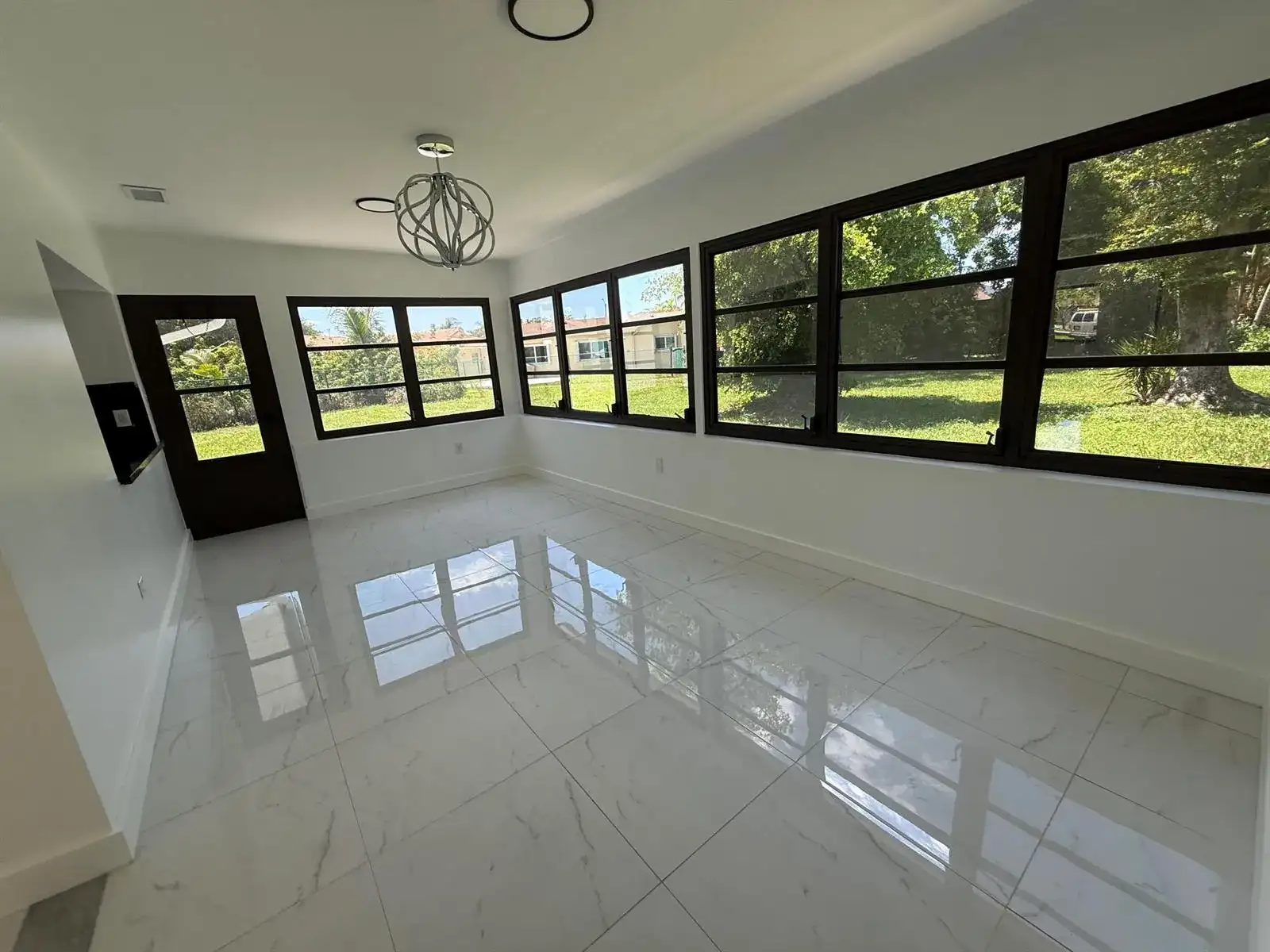 9405 NW 74th Street, Tamarac FL 33321 photo 5