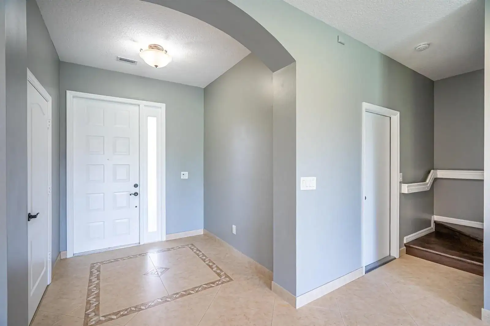 460 Rainbow Springs Terrace, Royal Palm Beach FL 33411 photo 2