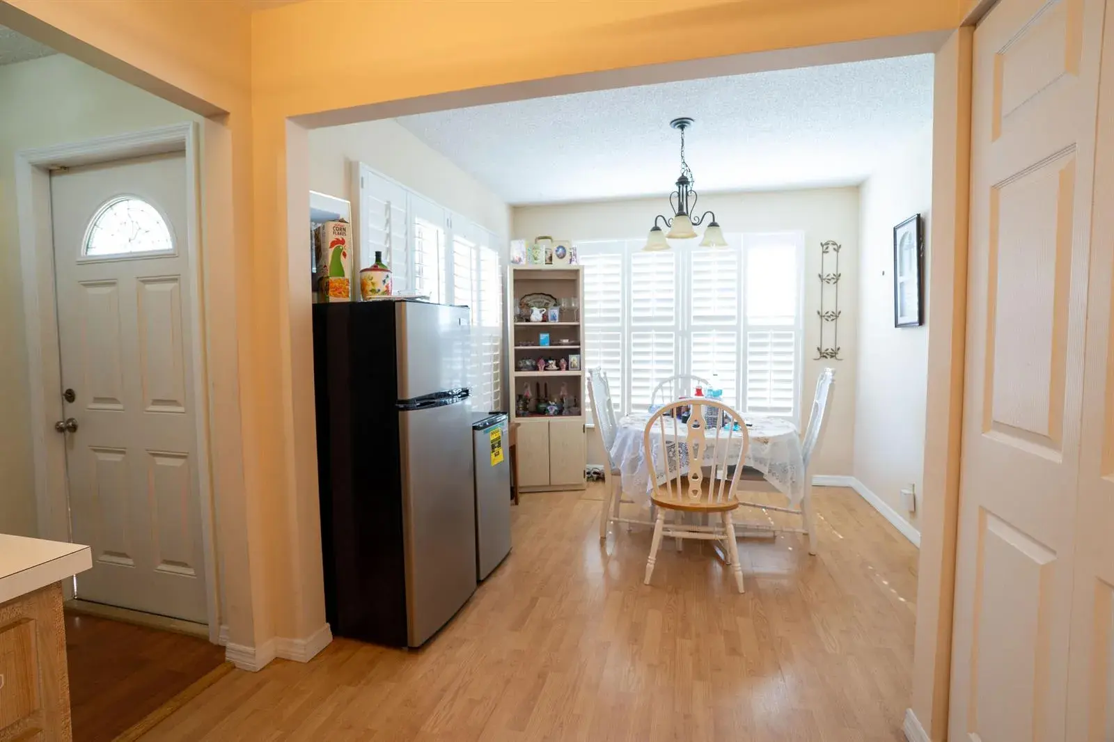 6121 Rainbow Circle, FL 33463