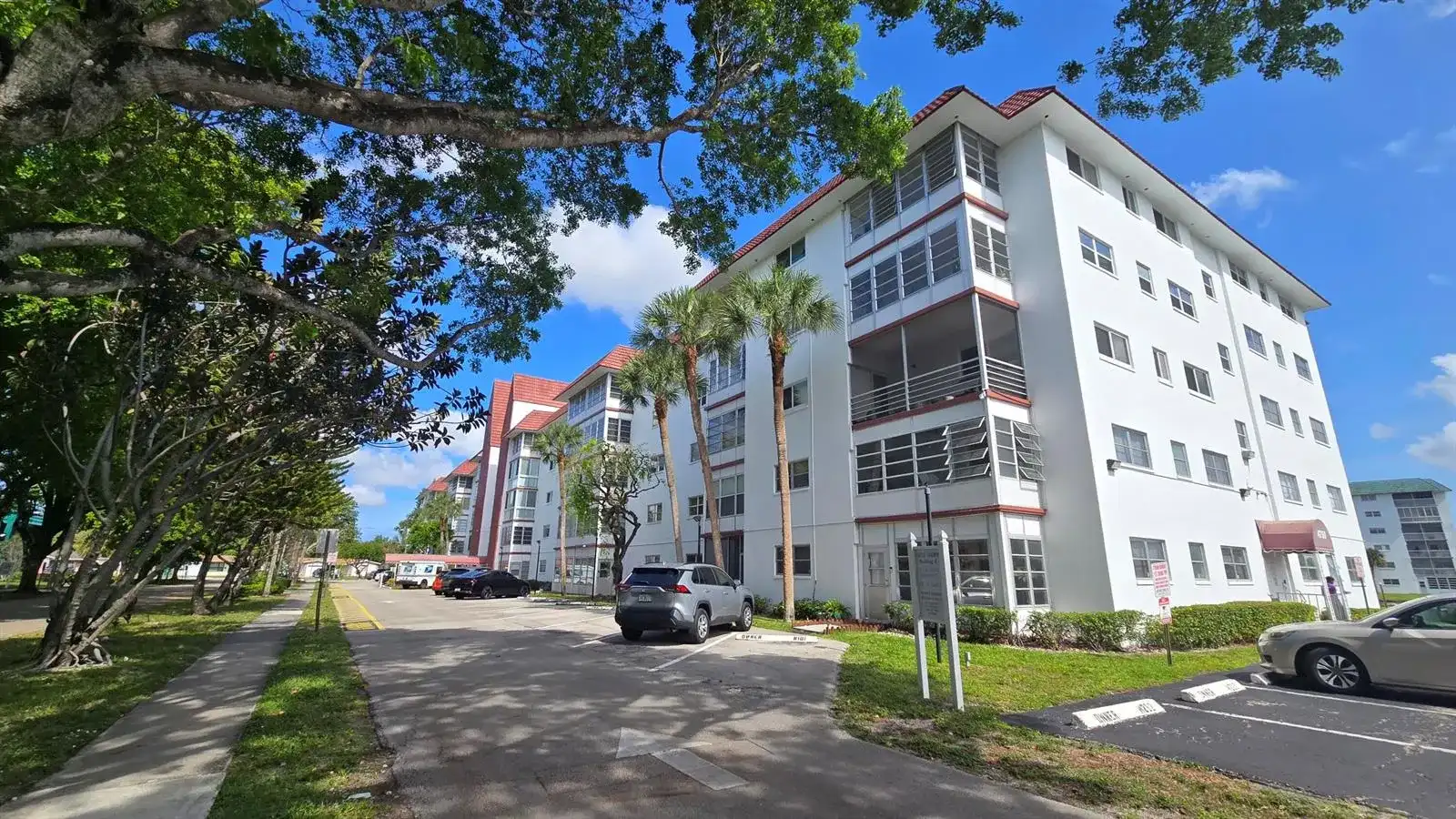 4750 NW 22nd Court # 408, Lauderhill FL 33313