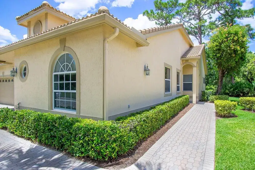 7084 Torrey Pines Circle, Port St. Lucie FL 34986 photo 3