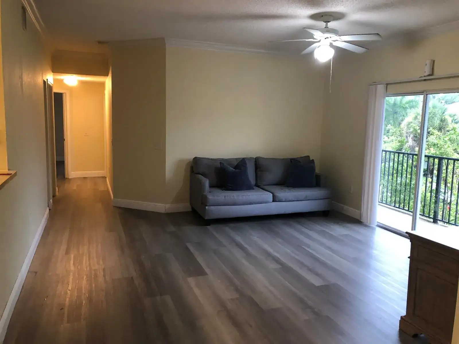 330 Crestwood Circle # 303, Royal Palm Beach FL 33411 photo 3