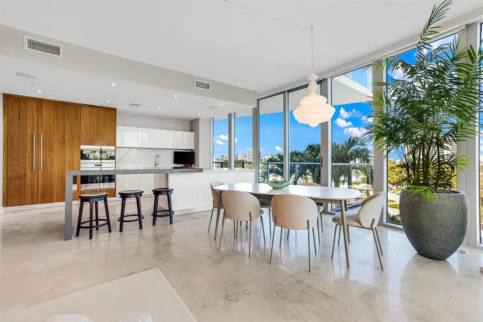 701 N Fort Lauderdale Beach Boulevard # 406, Fort Lauderdale FL 33304 photo 4