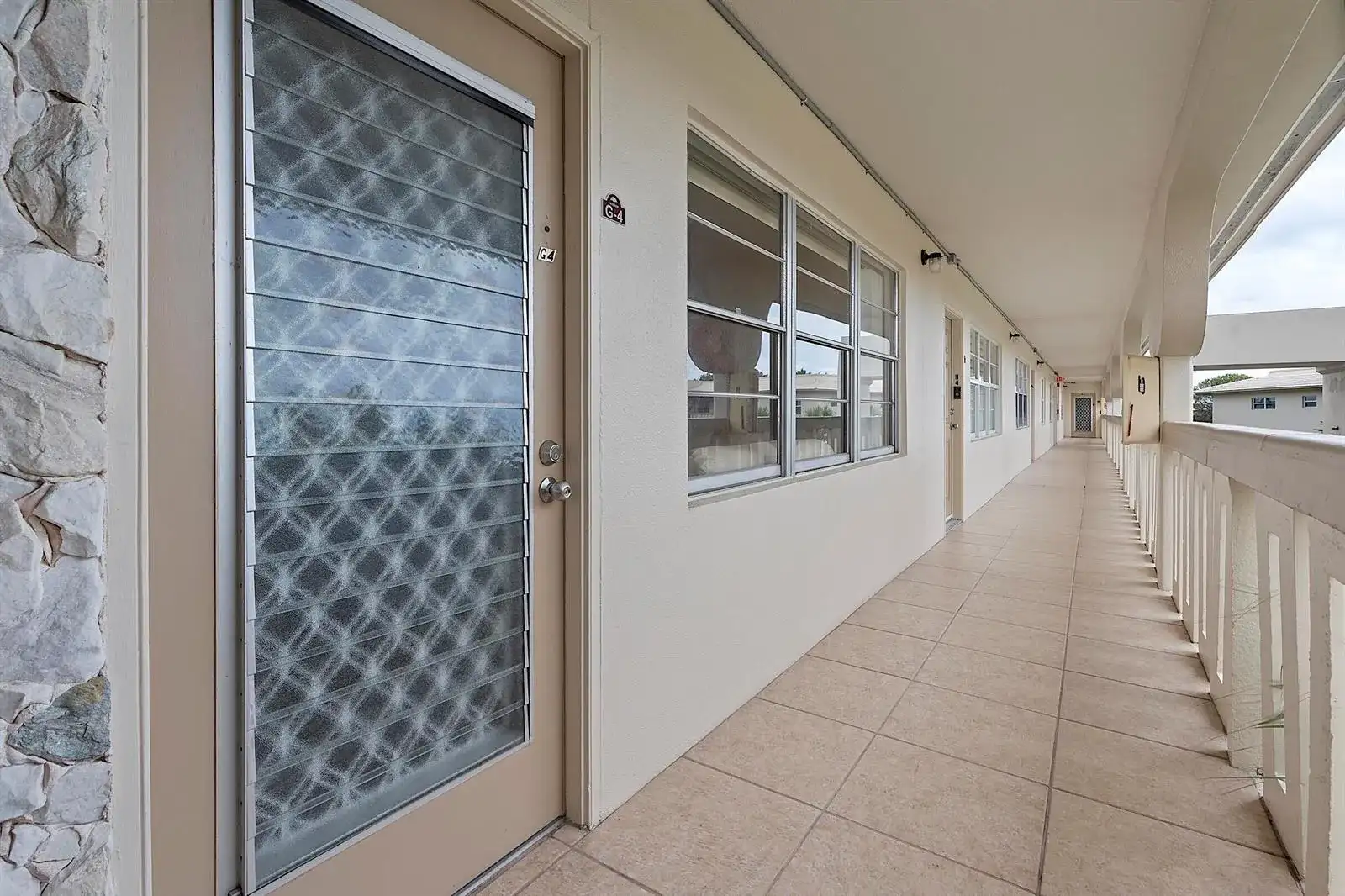2905 Victoria Place # G4, Coconut Creek FL 33066 photo 2