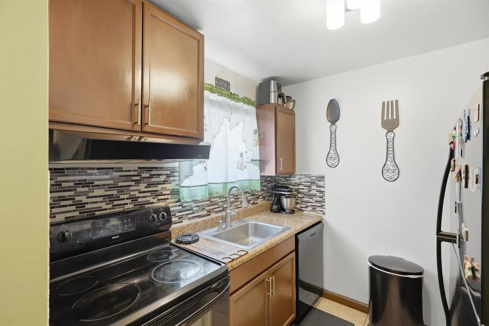 6074 Forest Hill Boulevard # 101, West Palm Beach FL 33415