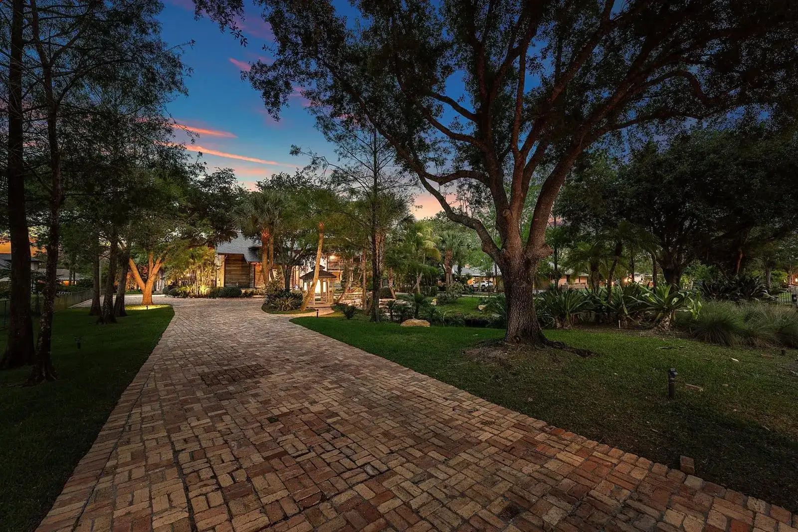 6002 NW 74th Terrace, Parkland FL 33067 photo 4