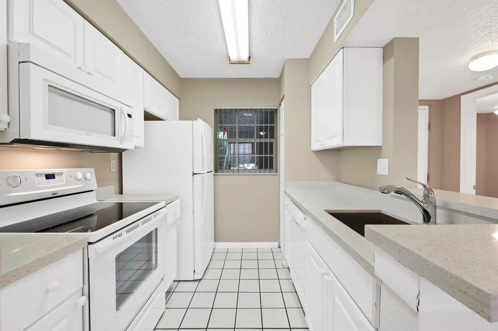 2861 N Oakland Forest Drive # 202, Oakland Park FL 33309