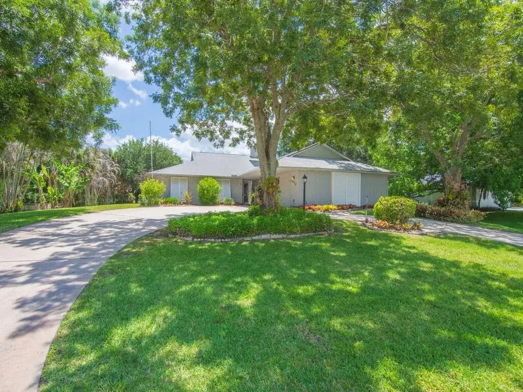 1070 47th Avenue SW, Vero Beach FL 32968 photo 4