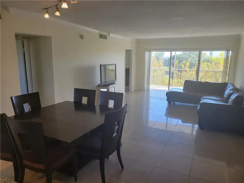 3050 N Palm Aire Drive # 508, Pompano Beach FL 33069 photo 5