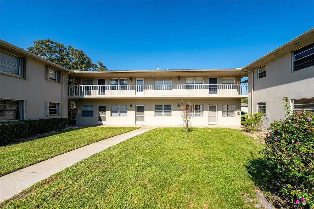 28 Lake Vista Trail # 105, Port St. Lucie FL 34952