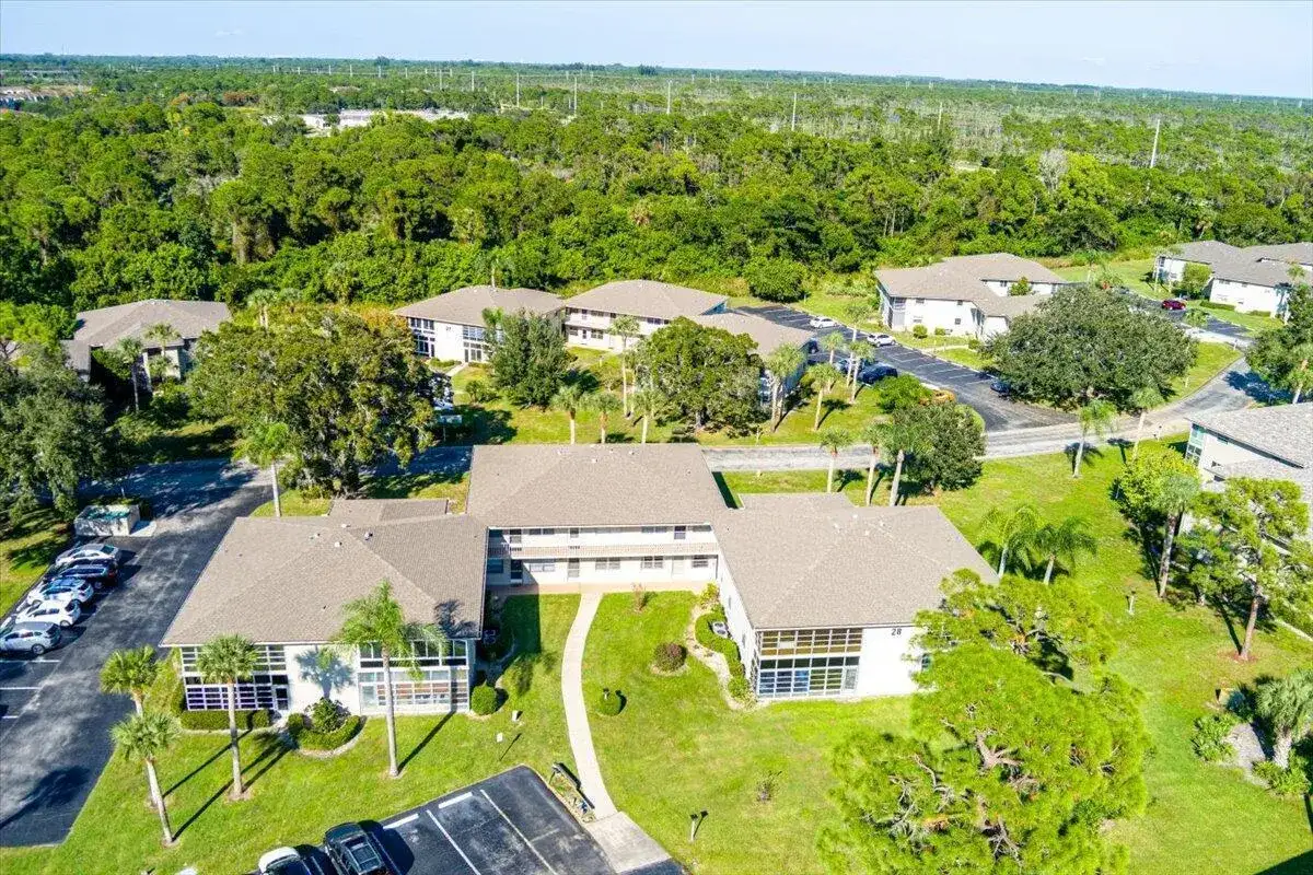 28 Lake Vista Trail # 105, Port St. Lucie FL 34952 photo 2