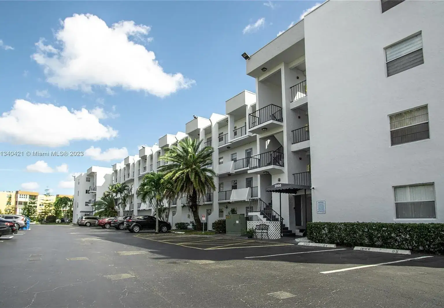 2998 Sunrise Lakes Drive E # 116, Sunrise FL 33322