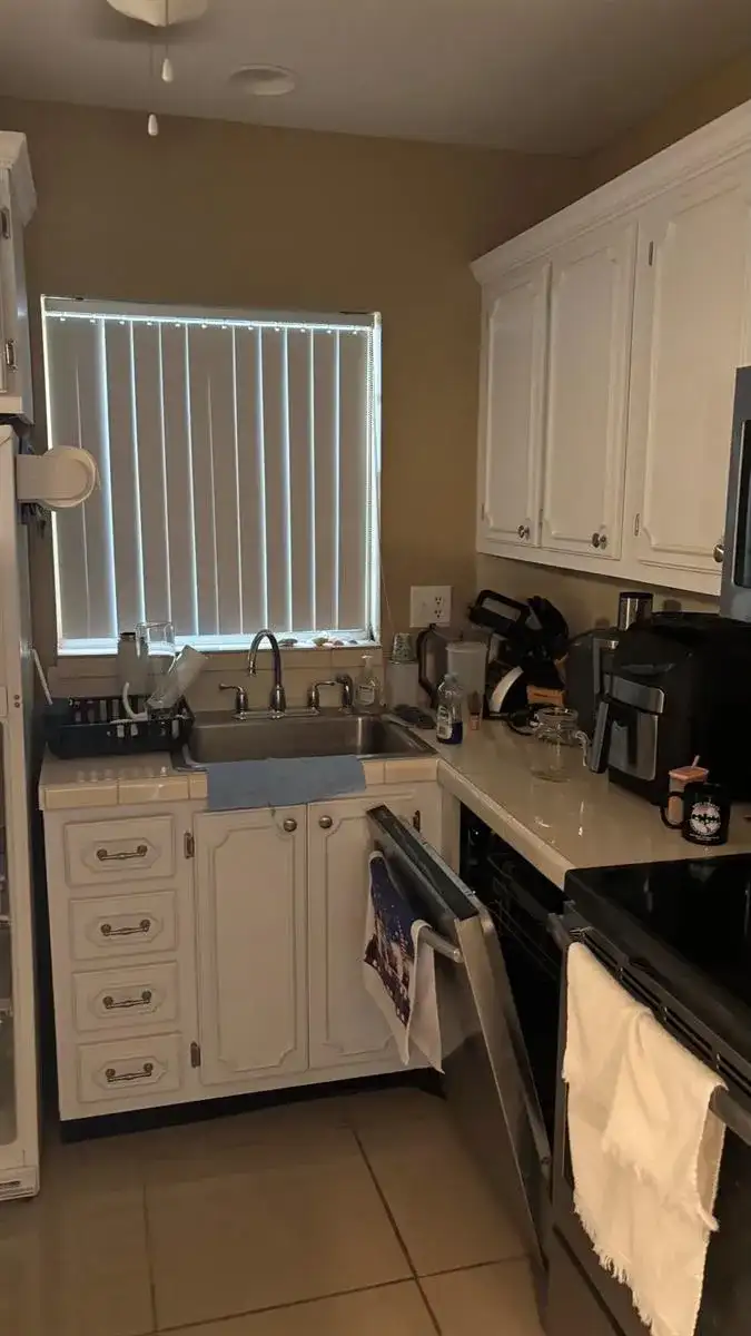 2998 Sunrise Lakes Drive E # 116, Sunrise FL 33322 photo 2