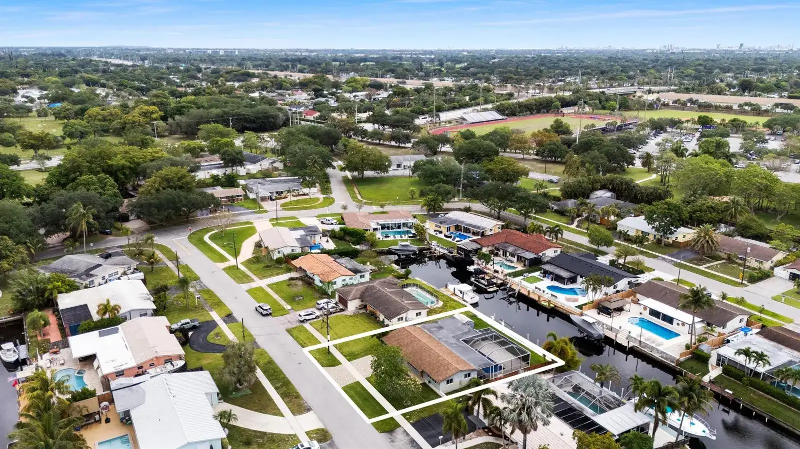 1340 SW 56th Avenue, Plantation FL 33317 photo 4