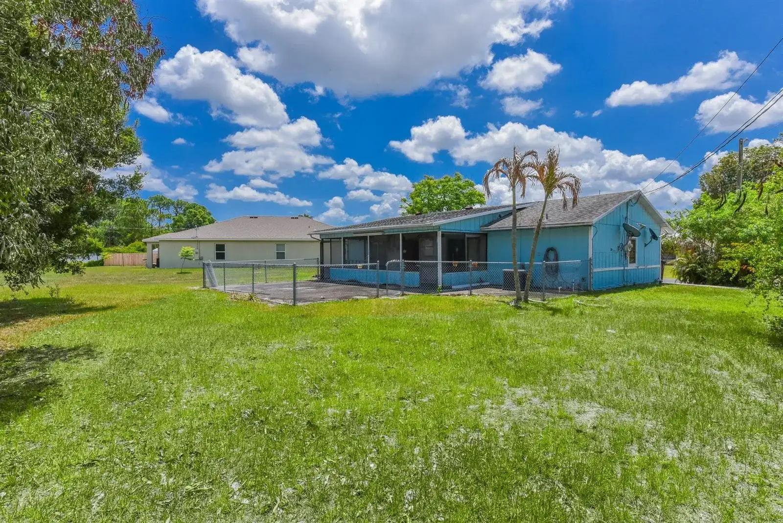 915 SW John Maccormack Terrace, Port St. Lucie FL 34953 photo 2
