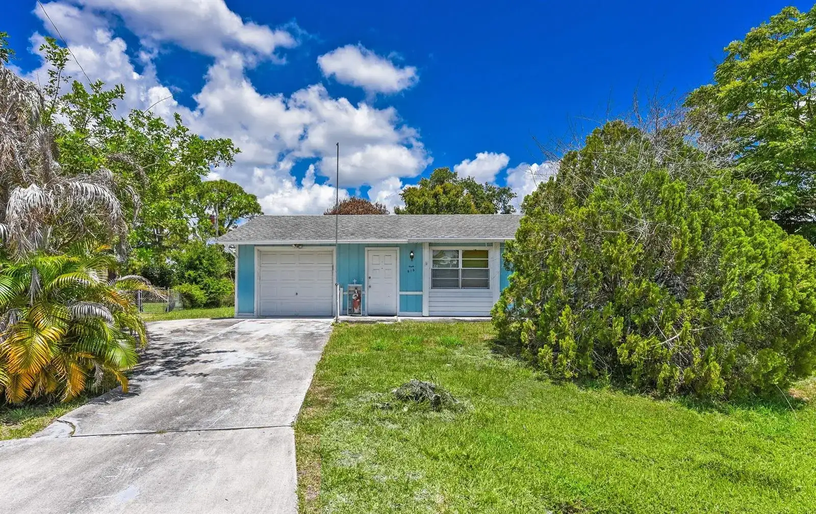 915 SW John Maccormack Terrace, Port St. Lucie FL 34953 photo 3