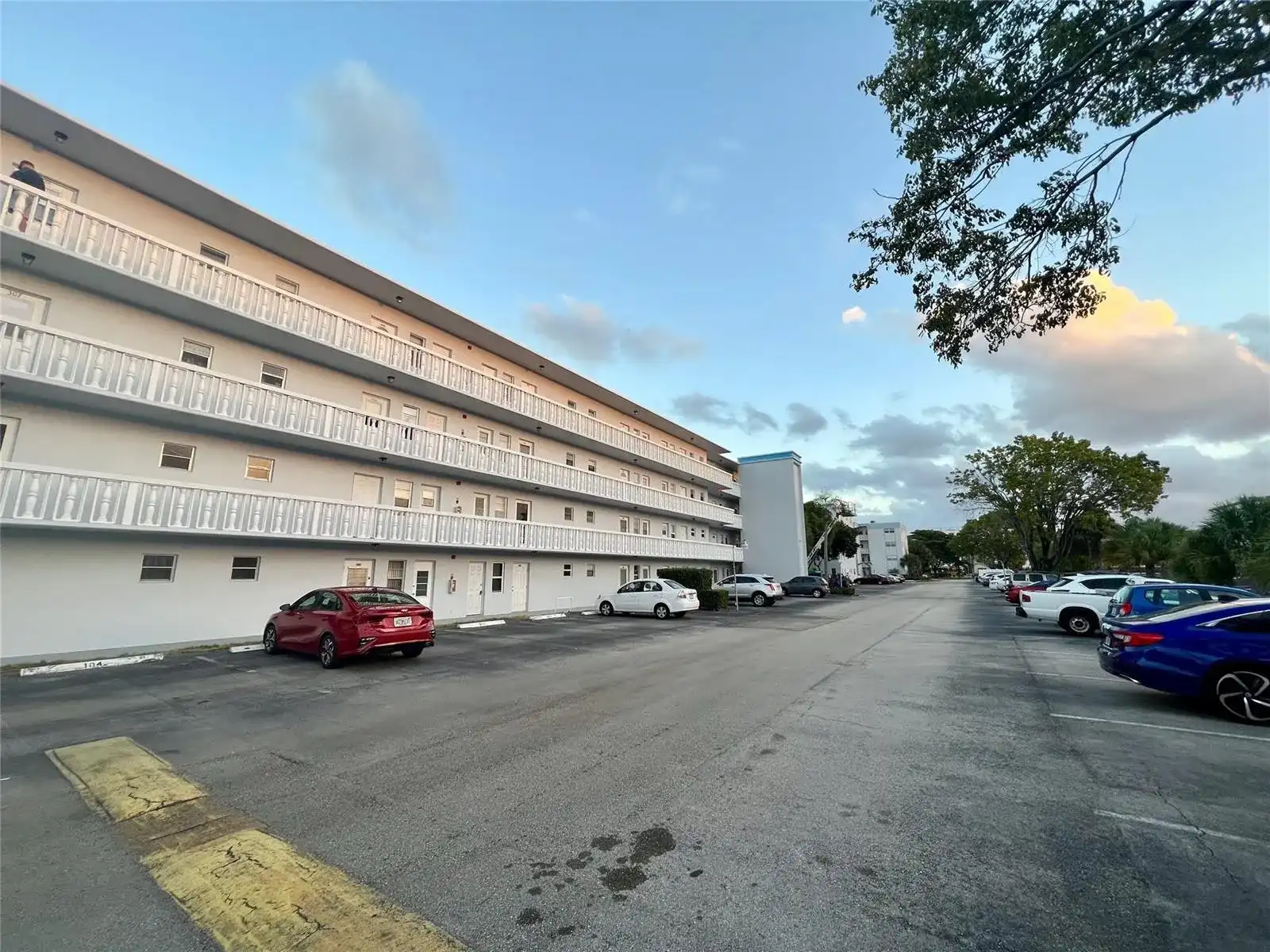 600 NE 2nd Street Unit 107, Dania Beach FL 33004