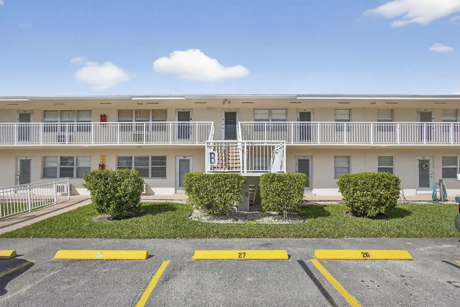 19 Hastings B, West Palm Beach FL 33417