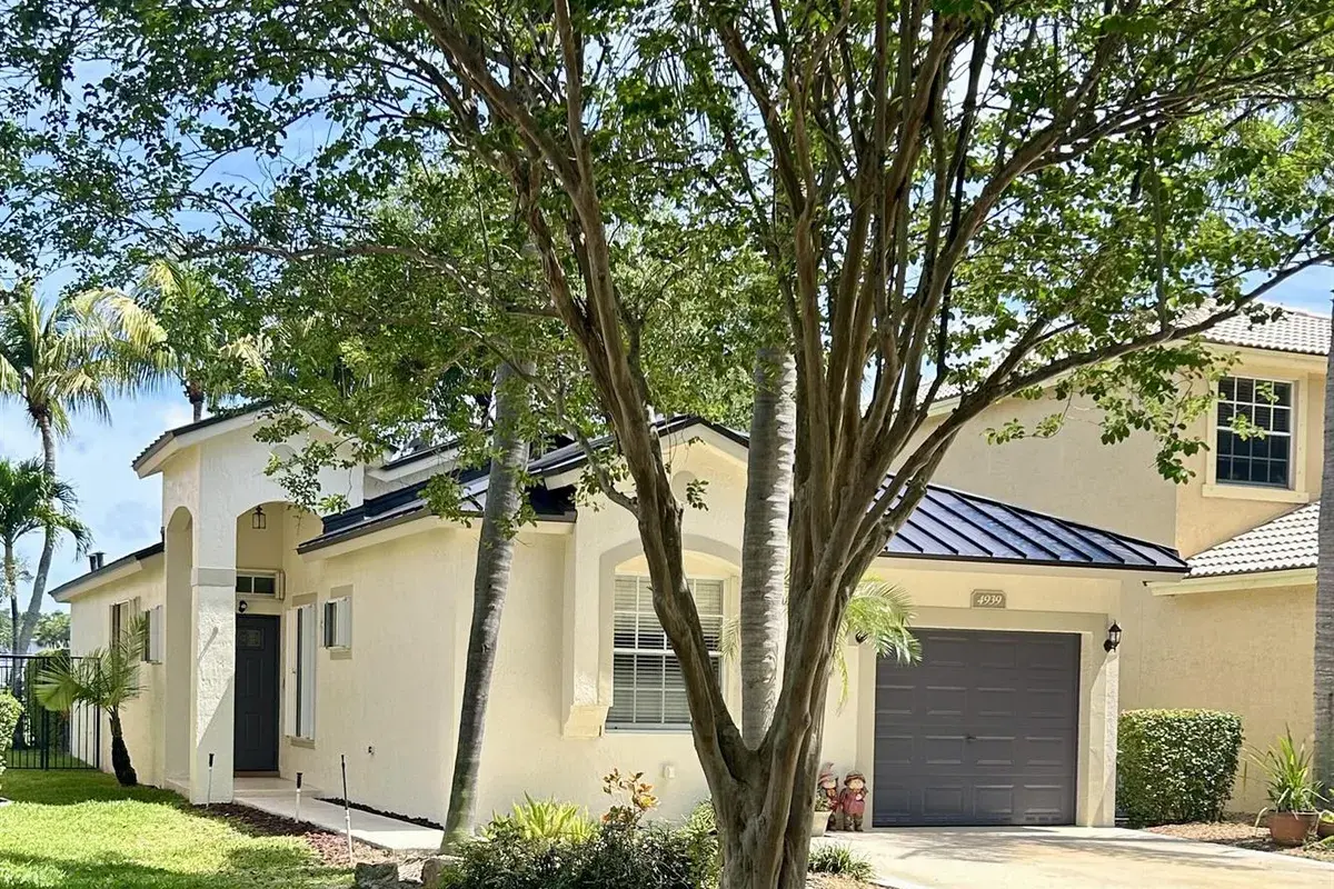 4939 Pelican Street, Coconut Creek FL 33073