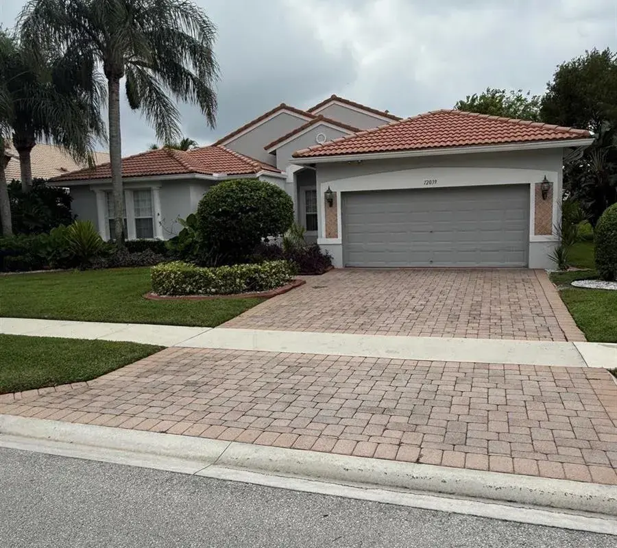 12039 Oakvista Drive, Boynton Beach FL 33437