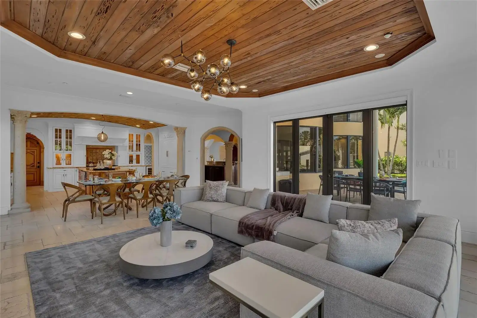 1011 Rhodes Villa Avenue, Delray Beach FL 33483 photo 4