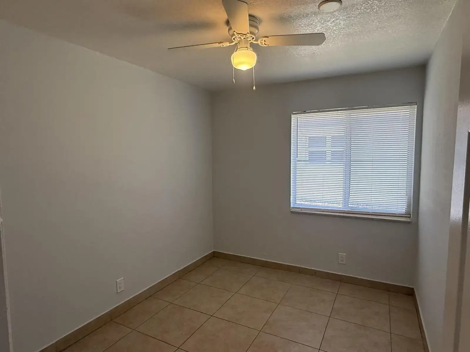 2820 Avenue S # 12, Riviera Beach FL 33404 photo 4