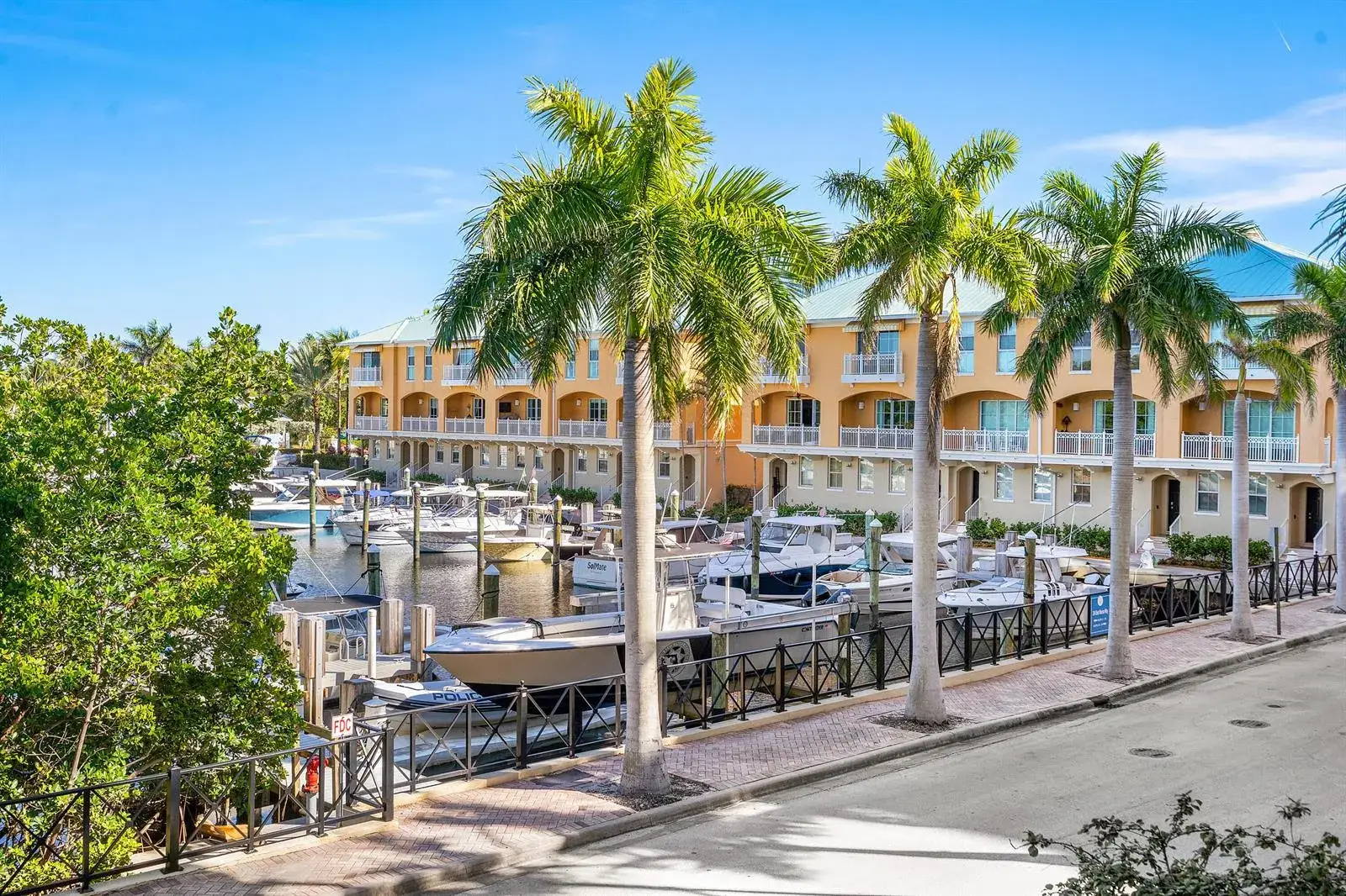 700 E Boynton Beach Boulevard # 202, Boynton Beach FL 33435
