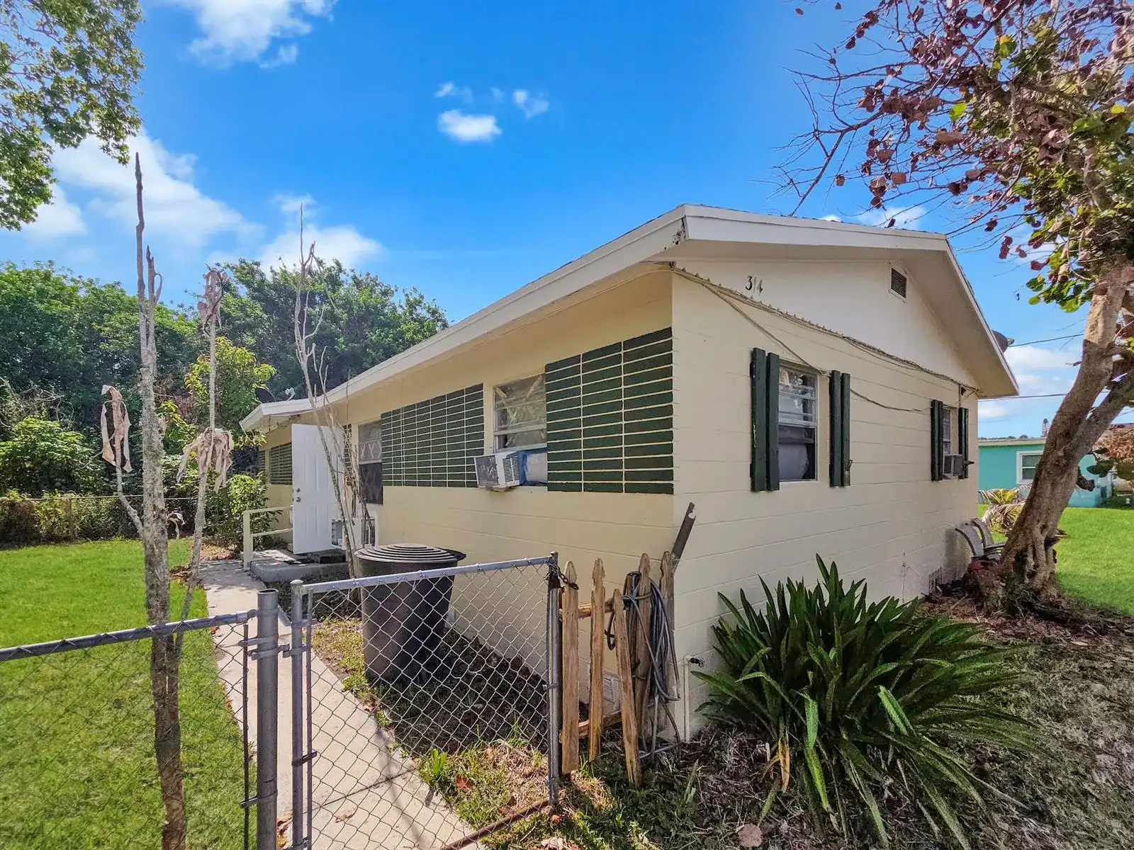314 Dickson Drive, Fort Pierce FL 34982