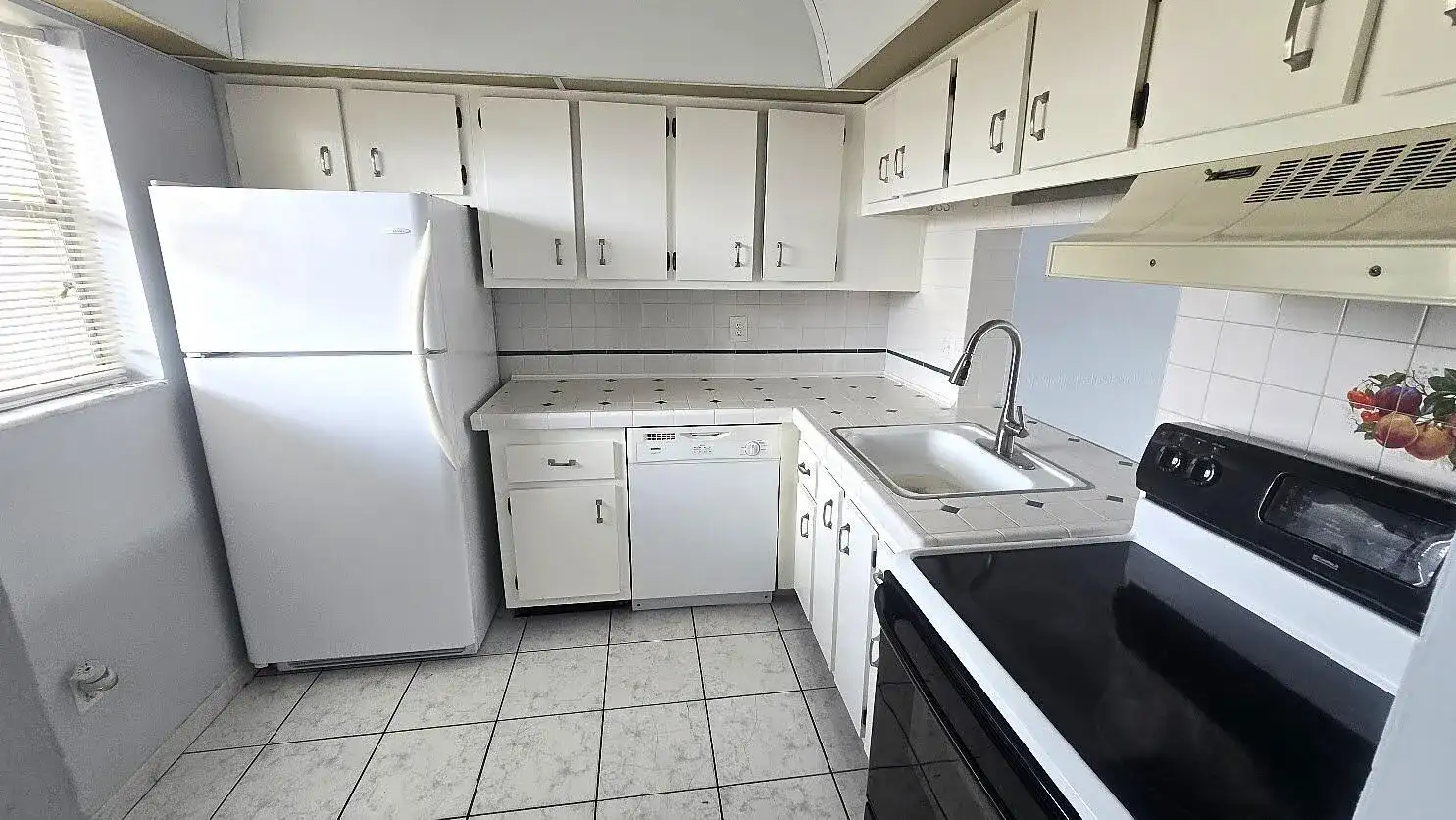 2800 NW 56th Avenue # G406, Lauderhill FL 33313 photo 2