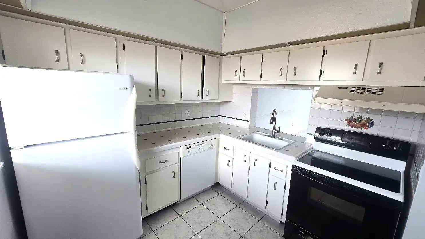 2800 NW 56th Avenue # G406, Lauderhill FL 33313 photo 3