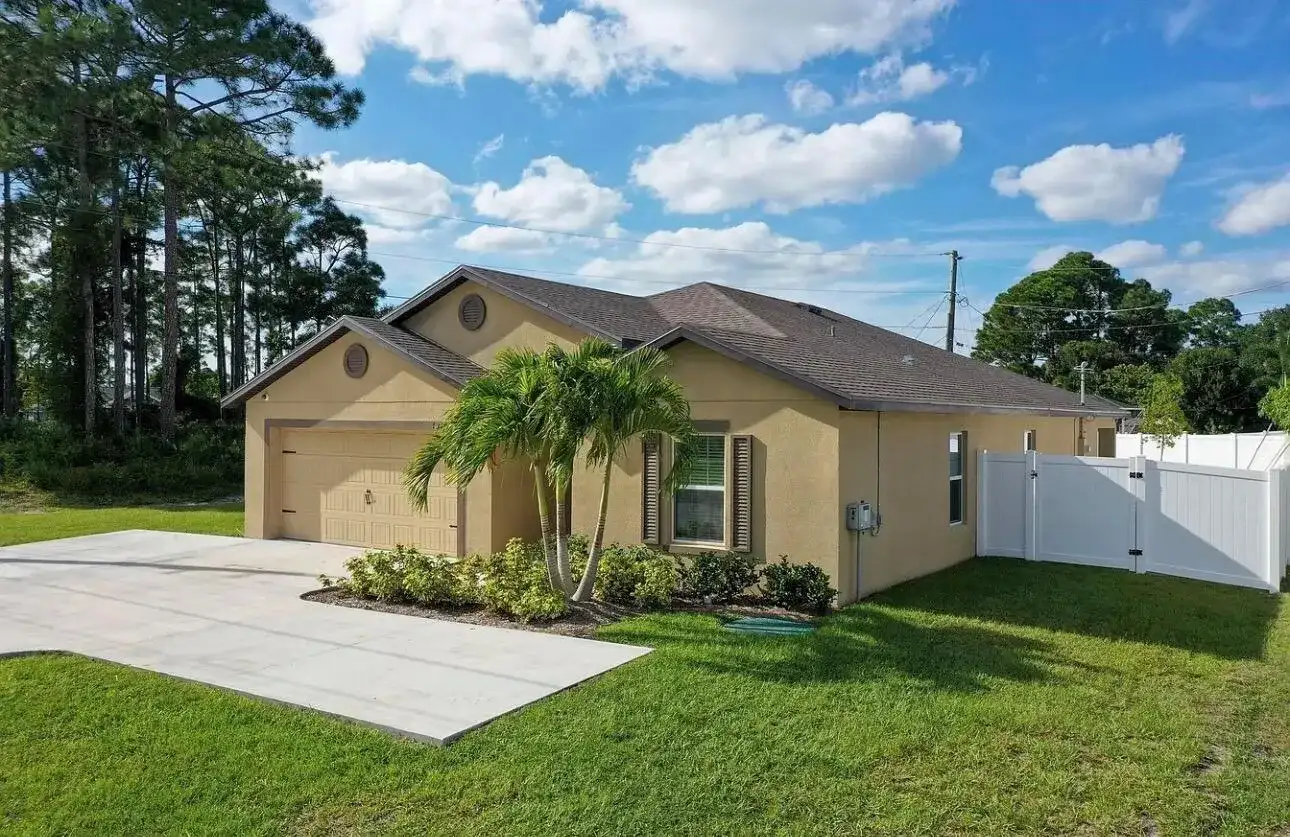 1381 SW Paar Drive, Port St. Lucie FL 34953 photo 3
