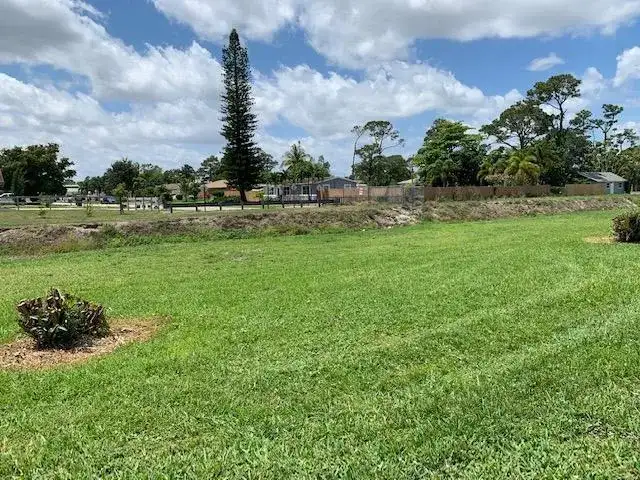 2916 Crosley Drive E # M, West Palm Beach FL 33415 photo 4