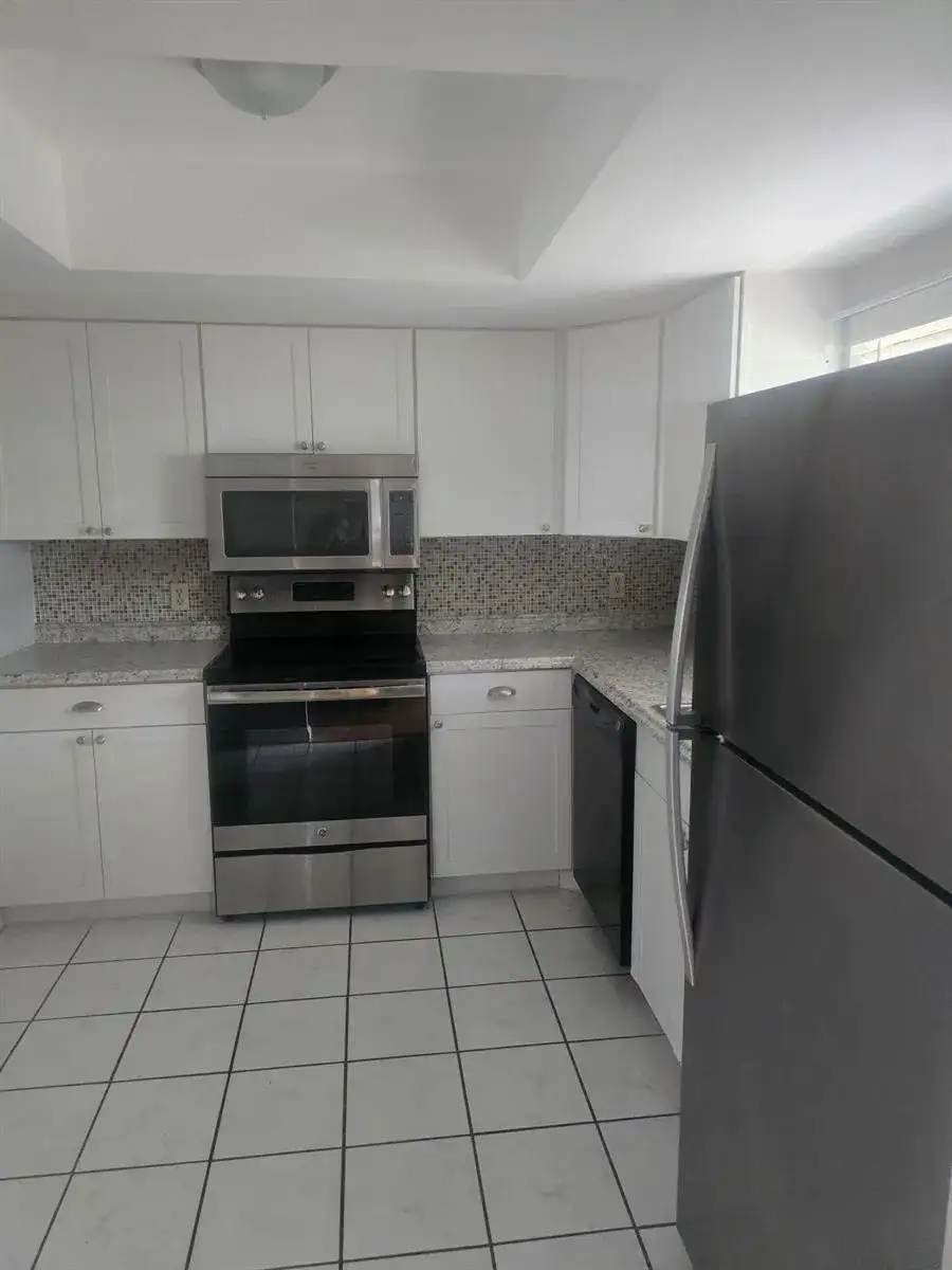 400 18th Street # 5, Vero Beach FL 32960 photo 4
