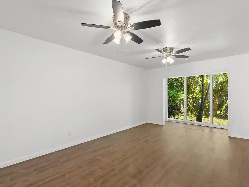 1166 6th Avenue # C5, Vero Beach FL 32960 photo 3