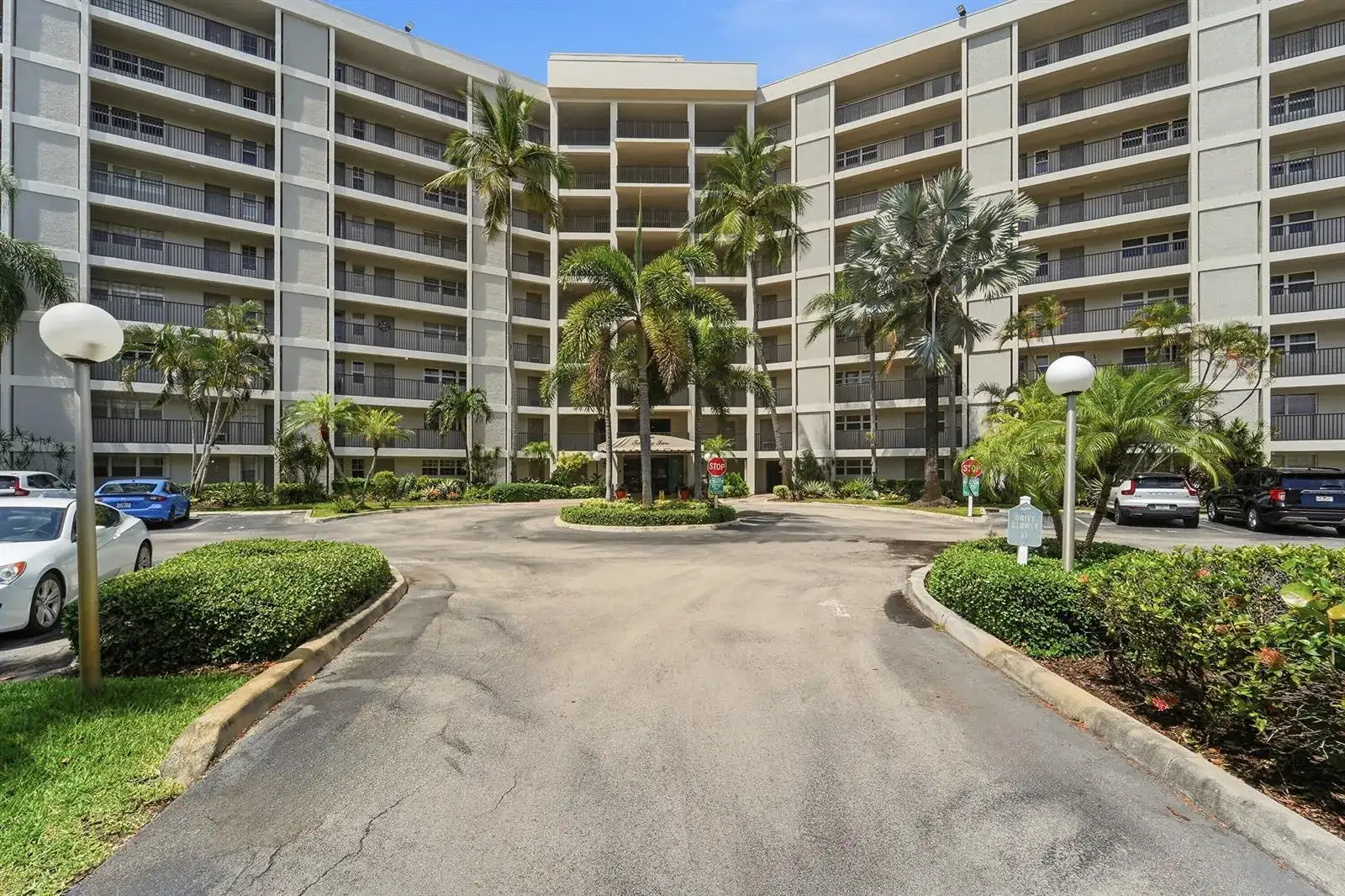 2681 S Course Drive # 808, Pompano Beach FL 33069 photo 2